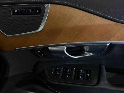 Volvo XC90 D5 POWERPULSE INSCRIPTION AWD 24
