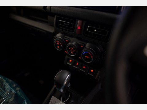 Suzuki Jimny 1.5 Nomade SUV Petrol Auto ALLGRIP 4WD 22