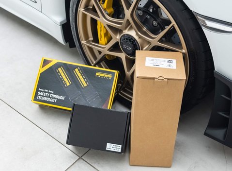 Porsche Cayman GT4 RS (718) 31