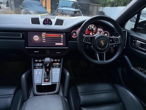 Porsche Cayenne V6 PLATINUM EDITION 25