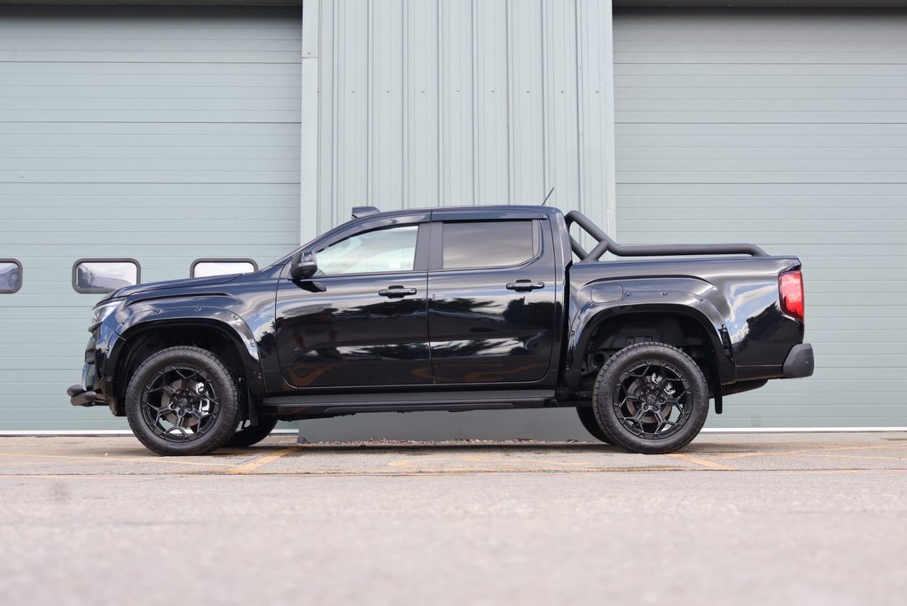 Volkswagen Amarok STYLE 4MOTION Full styling pack over 10k spend looks stunning  7