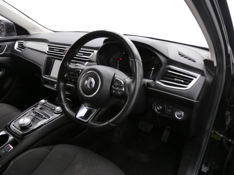 MG MG5 52.5kWh Excite Auto 5dr 21