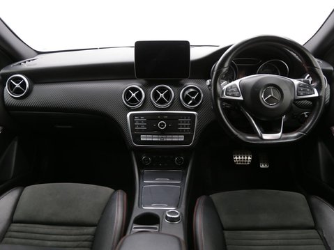 Mercedes-Benz A Class 2.1 A200d AMG Line (Premium) 7G-DCT Euro 6 (s/s) 5dr 9