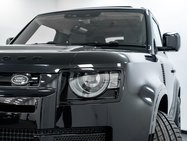 Land Rover Defender 3.0 D250 MHEV X-Dynamic HSE SUV 3dr Diesel Auto 4WD Euro 6 (s/s) (250 ps) 23