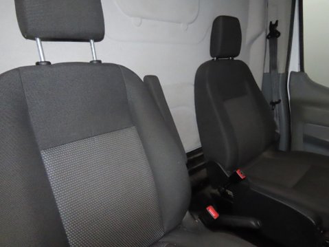 Ford Transit 2.0 350 EcoBlue FWD L2 H3 Euro 6 5dr 10