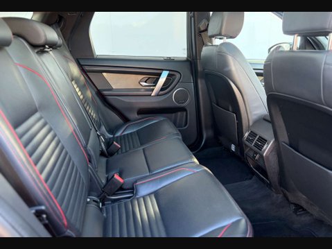 Land Rover Discovery Sport 2.0 Discovery Sport R-Dynamic HSE D Auto 4WD 5dr 24