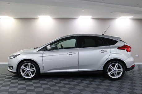 Ford Focus TITANIUM 18