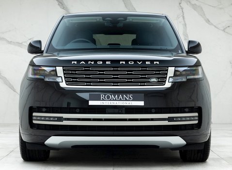 Land Rover Range Rover D300 SE 4