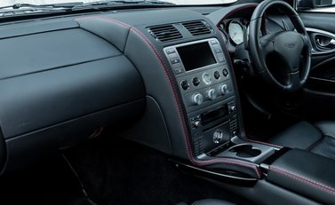 Aston Martin Vanquish S Ultimate 16