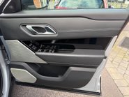Land Rover Range Rover Velar 2.0 D240 HSE SUV 5dr Diesel Auto 4WD Euro 6 (s/s) (240 ps) 25