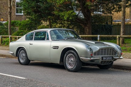 Aston Martin DB6 Mark II 2