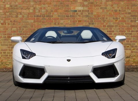 Lamborghini Aventador LP 700-4 Roadster 7