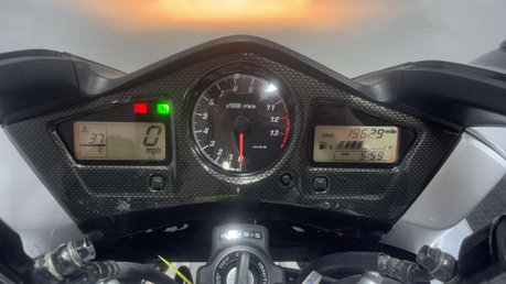 Honda VFR 2001 VTEC ONLY 19K NEW MOT SERVICED SPORTS EXHAUST 800CC 22