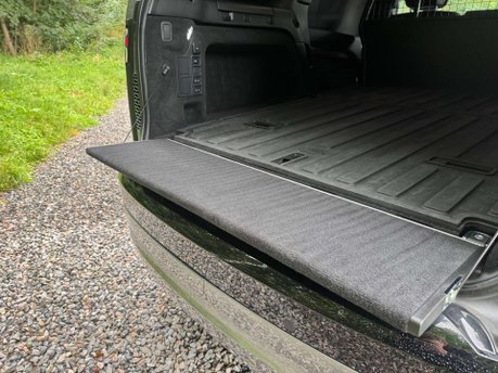 Land Rover Discovery 3.0 Discovery Dynamic HSE D MHEV Automatic 4WD 5dr 43