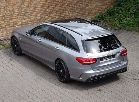 Mercedes-Benz C63 S Estate 20