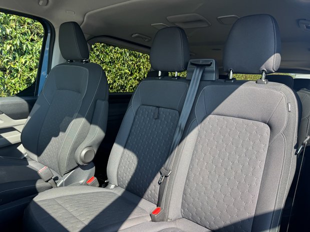 Ford Tourneo Custom Titanium Luxe | 9 Seat | Auto | L2 LWB | 320 | Euro 6 | £31,993 + vat 7