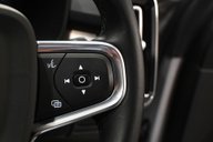 Volvo XC40 2.0 XC40 + B4 MHEV AWD Auto 5dr 37