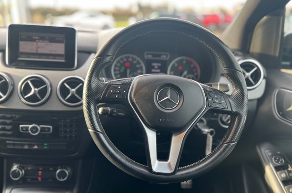 Mercedes-Benz B Class B180 1.8 CDI BLUEEFFICIENCY SPORT AUTO 32