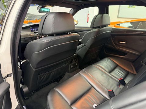 BMW M5 5.0 V10 Saloon 4dr Petrol SMG Euro 4 (507 ps) 54