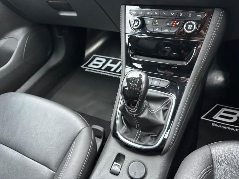 Vauxhall Astra 1.4i Turbo Elite Euro 6 5dr 20