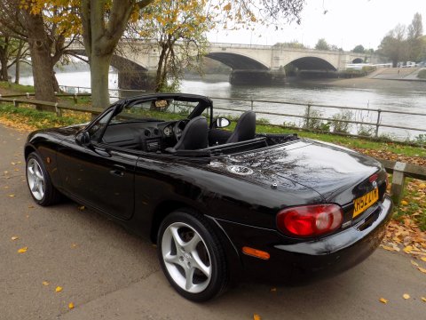 Mazda MX-5 S-VT SPORT 3