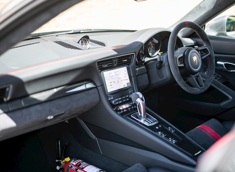 Porsche 911 GT3 (991.2) 15