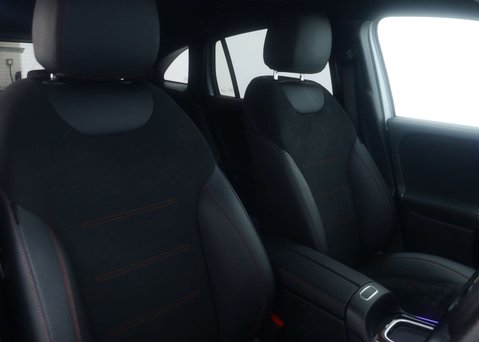 Mercedes-Benz EQA 250+ AMG LINE EXECUTIVE 49