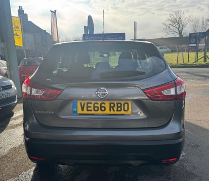 Nissan Qashqai 1.5 dCi Acenta 2WD Euro 6 (s/s) 5dr 6