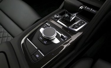 Audi R8 V10 Performance Carbon Black 14