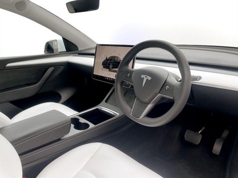 Tesla Model Y (Dual Motor) Long Range SUV 5dr Electric Auto 4WDE (384 bhp) Pan Roof - Sat 12