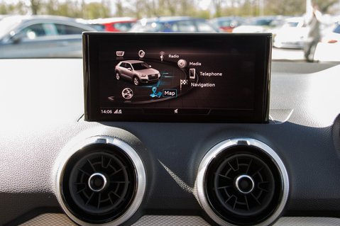 Audi Q2 TFSI SPORT 21