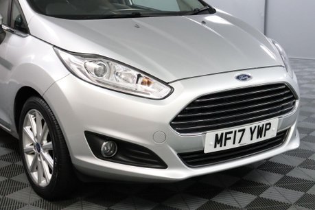 Ford Fiesta TITANIUM 26