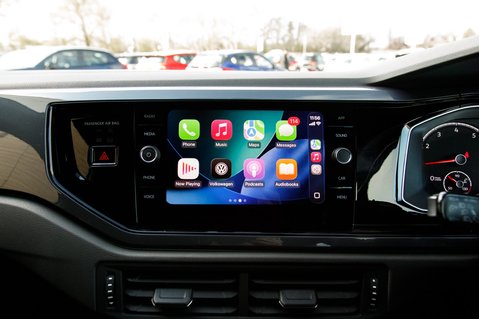 Volkswagen Polo R-LINE TSI DSG 32