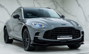 Aston Martin DBX 707 6