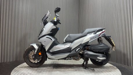Lexmoto Nexus 2023 17K 1 ONWER LARGE SPORT MAXI SCOOTER 125CC 4