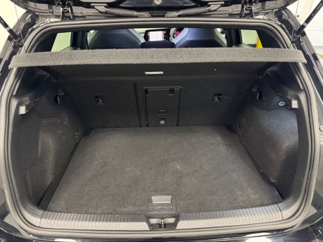 Volkswagen Golf 1.5 Golf R-Line TSi 5dr 30