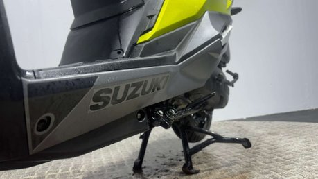 Suzuki Avenis 2023 ONLY 1K 1 OWNER VERY CLEAN 125CC LEARNER SCOOTER 34