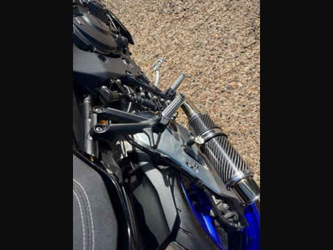 Yamaha MT-10 1000 SP Hyper-naked Euro 5 44