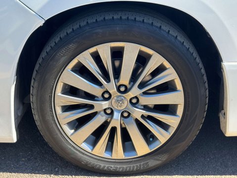 Toyota Alphard TYPE GOLDEN II V6 73