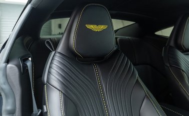 Aston Martin DB11 V8 15