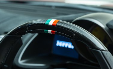 Ferrari 812 Competizione 14