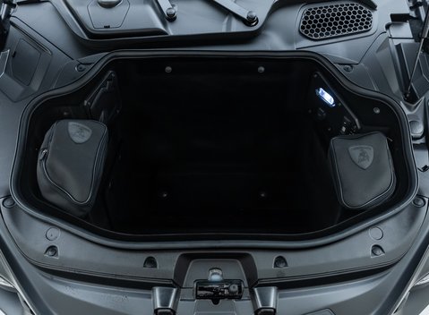 Lamborghini Revuelto 50