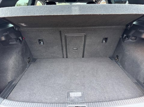 Volkswagen Golf 2.0 TSI BlueMotion Tech GTI Performance DSG Euro 6 (s/s) 3dr 42