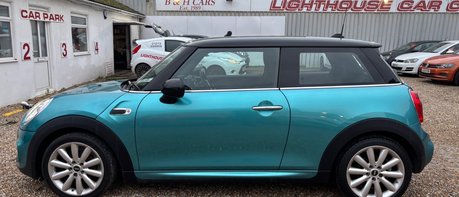 Mini Hatch COOPER 1.5 CHILLI LOOK! JUST 46000 MILES! SERVICE HISTORY! MINI CONNECTED 1