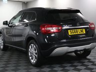 Mercedes-Benz GLA GLA 200 SE 10