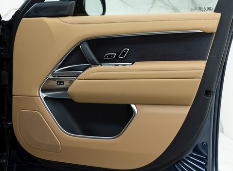 Land Rover Range Rover P400 HSE 19