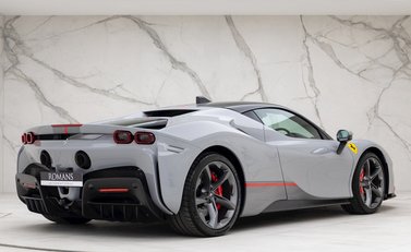 Ferrari SF90 Stradale Stradale Tailor Made Ispirazioni 5