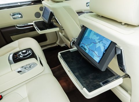 Rolls-Royce Ghost V12 25