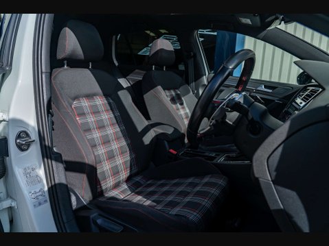 Volkswagen Golf 2.0 Golf GTi Performance TSi Semi-Auto 5dr 10