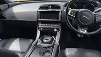 Jaguar XE 2.0d R-Sport Saloon 4dr Diesel Auto Euro 6 (s/s) (180 ps) 25